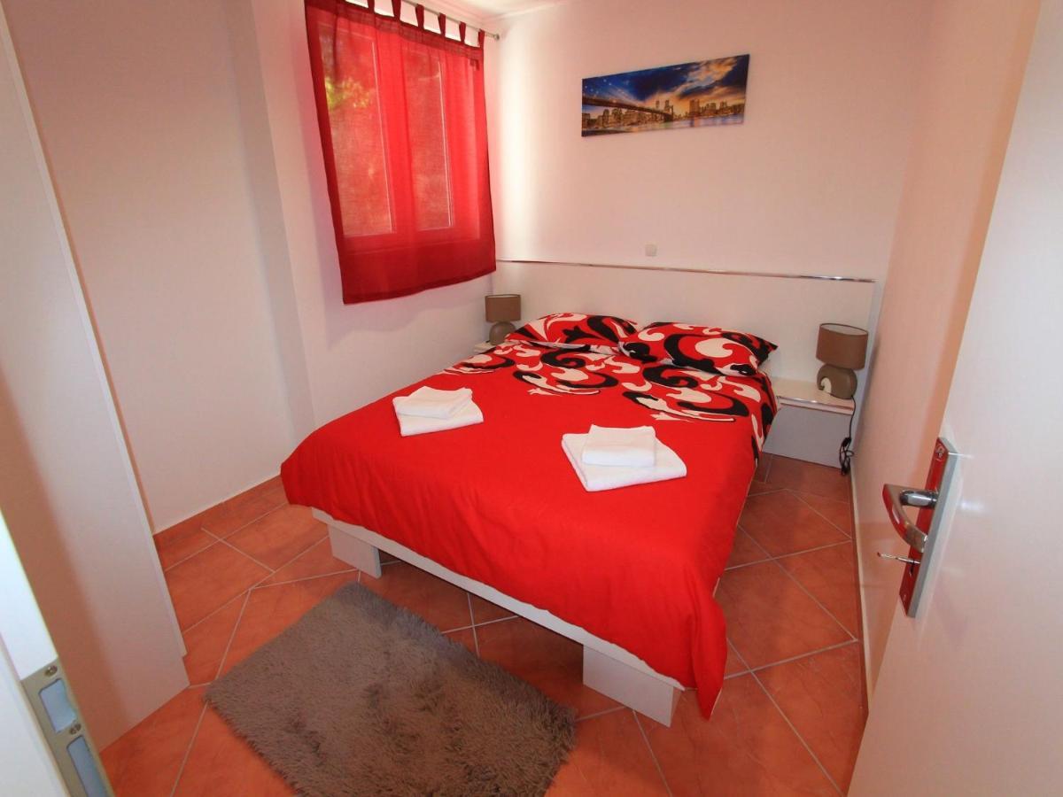Apartments Nero 诺维·维诺多尔斯基 外观 照片